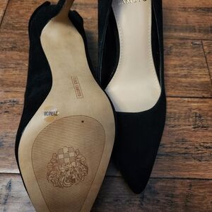 Vince Camuto Black heels